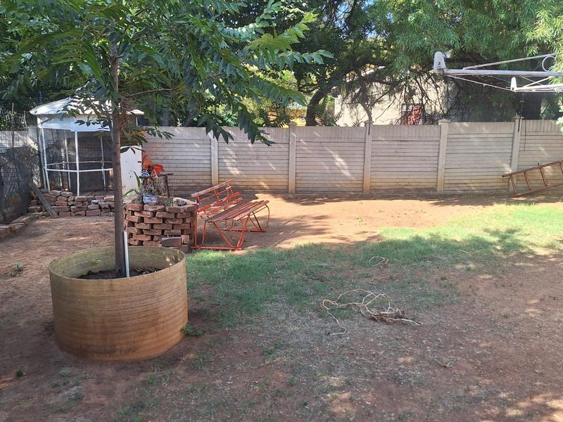 4 Bedroom Property for Sale in Roosheuwel North West